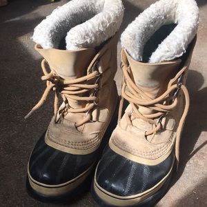 Sorel Women Caribou Boots